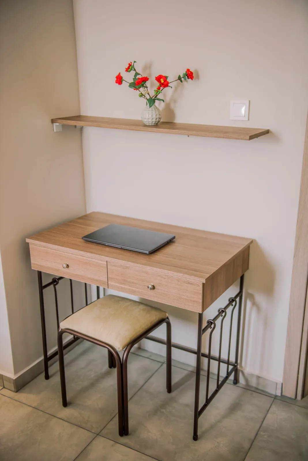 Acrocorinth Studio 4