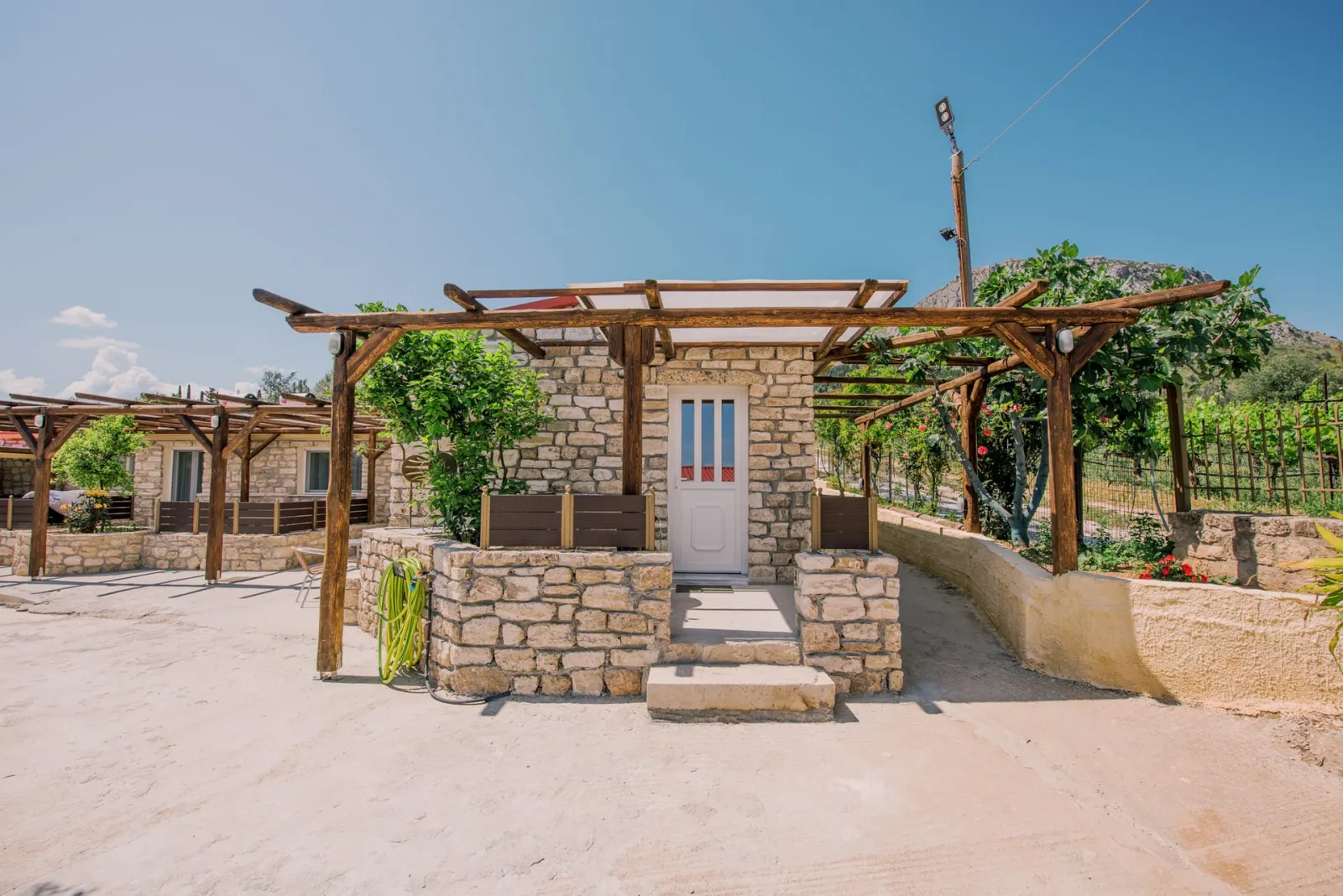 Acrocorinth Studio 7