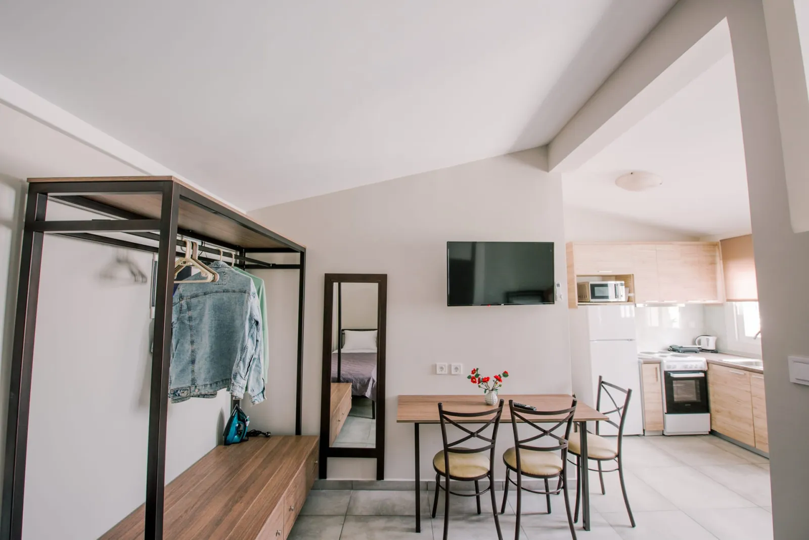 Acrocorinth Studio 8