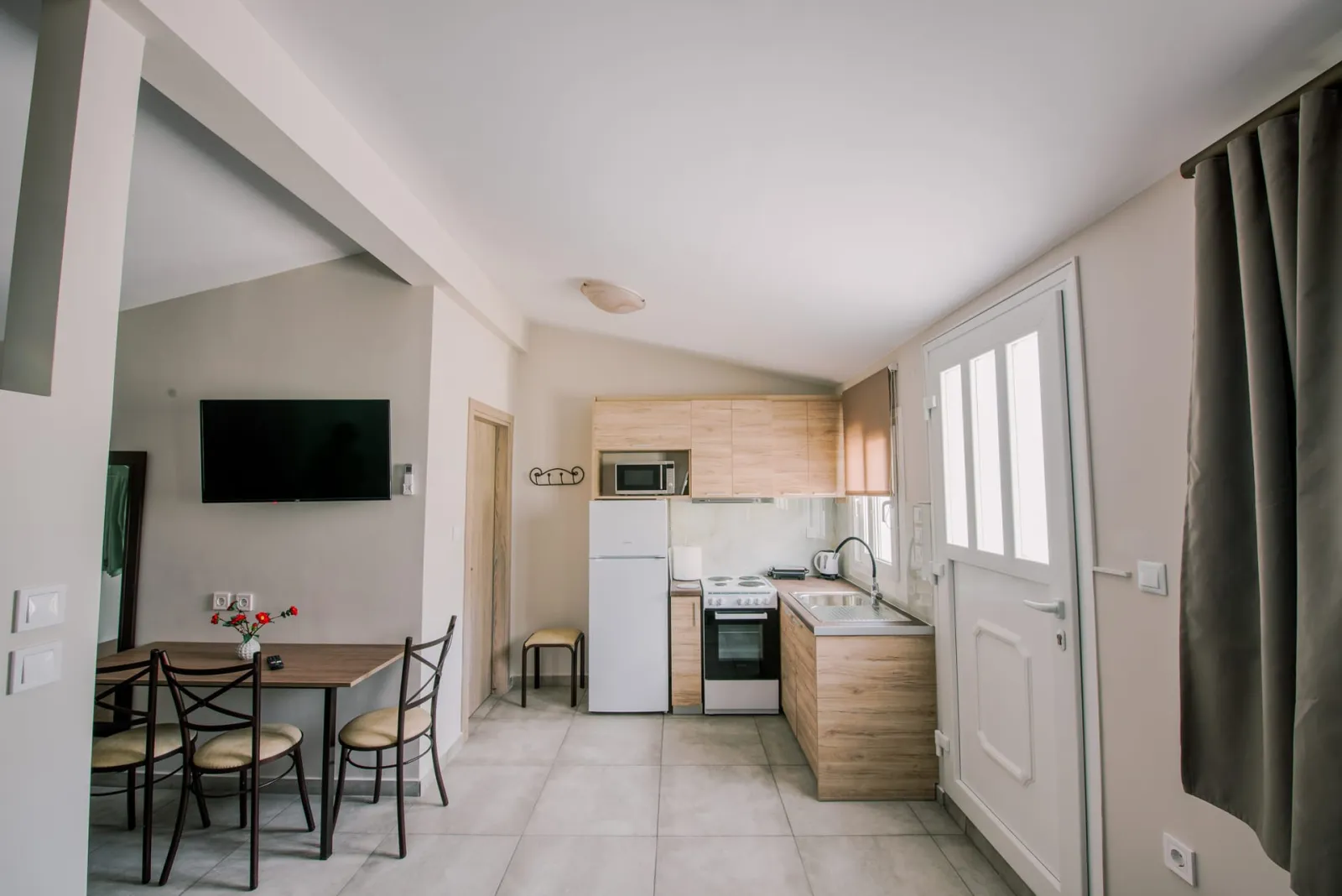 Acrocorinth Studio 8