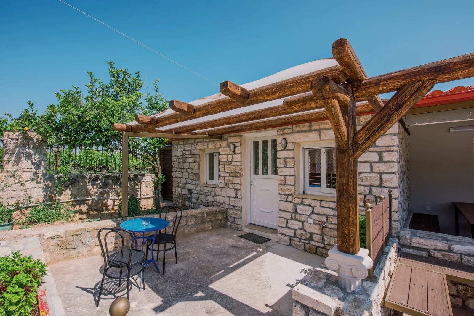Acrocorinth Studio 8