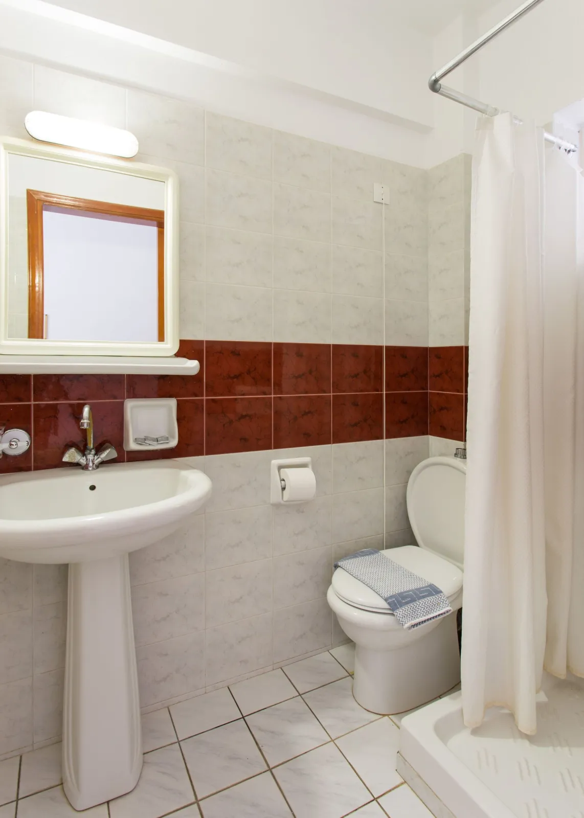 Budget Double or Twin Room | Partial Sea View