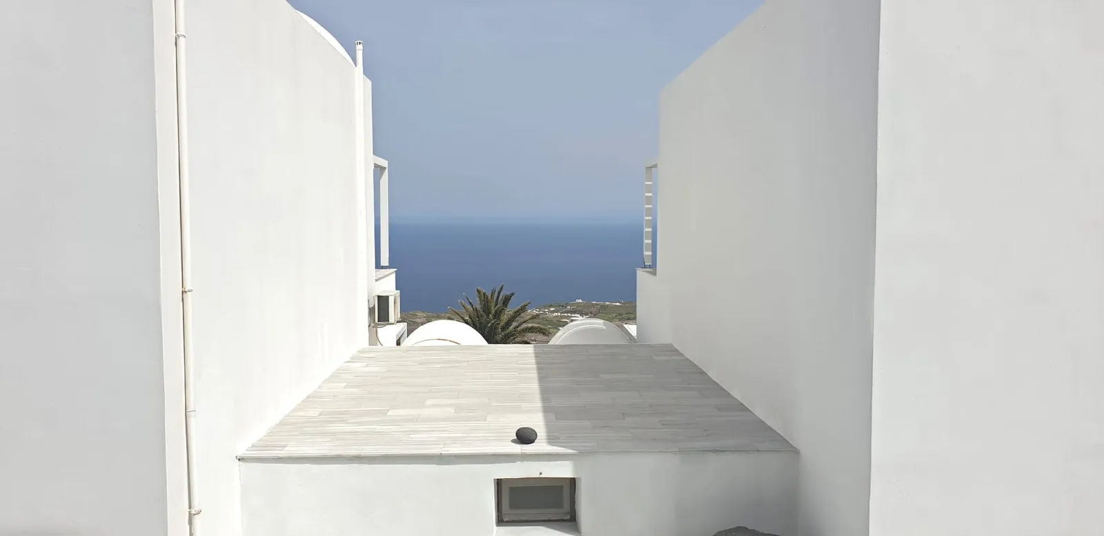 Standard Suite with Partial Sea View