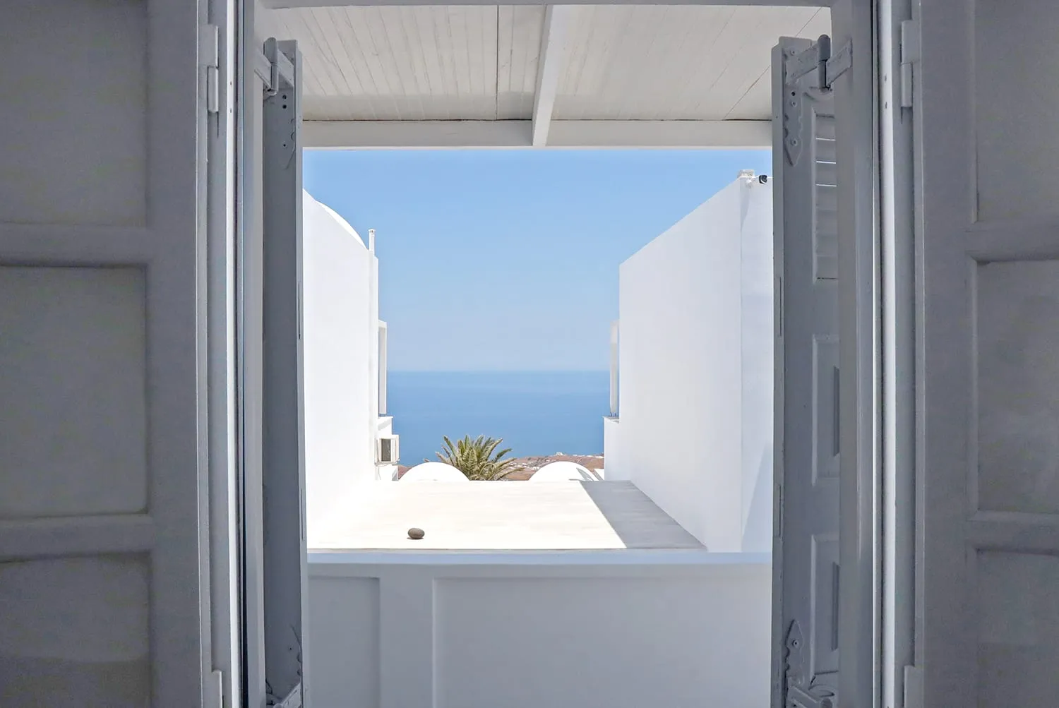 Standard Suite with Partial Sea View