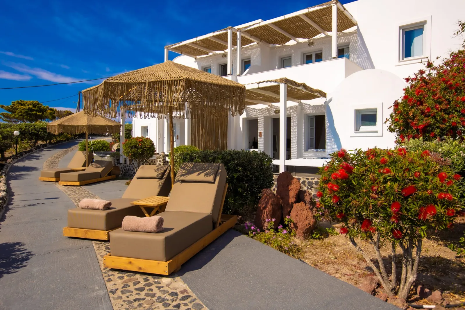 Deluxe Suite with Hot Tub and Sea View
