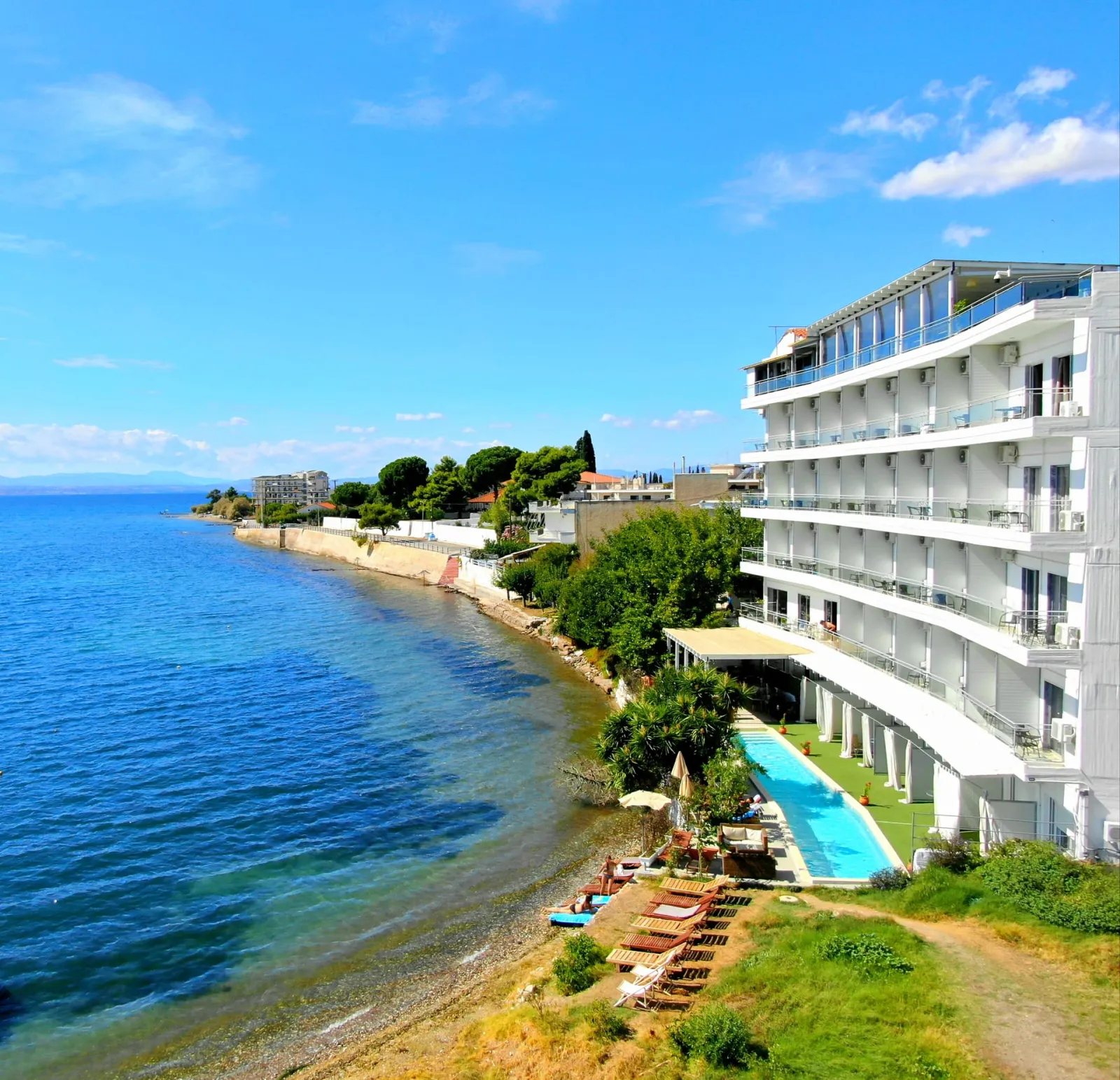 Premium Double Sea and Pool View