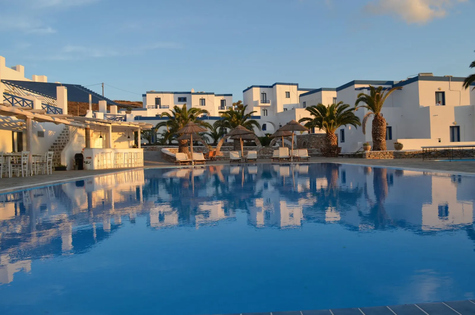 Queen Suite with outdoor Hot Tub & Pnoramic direct Sea View
