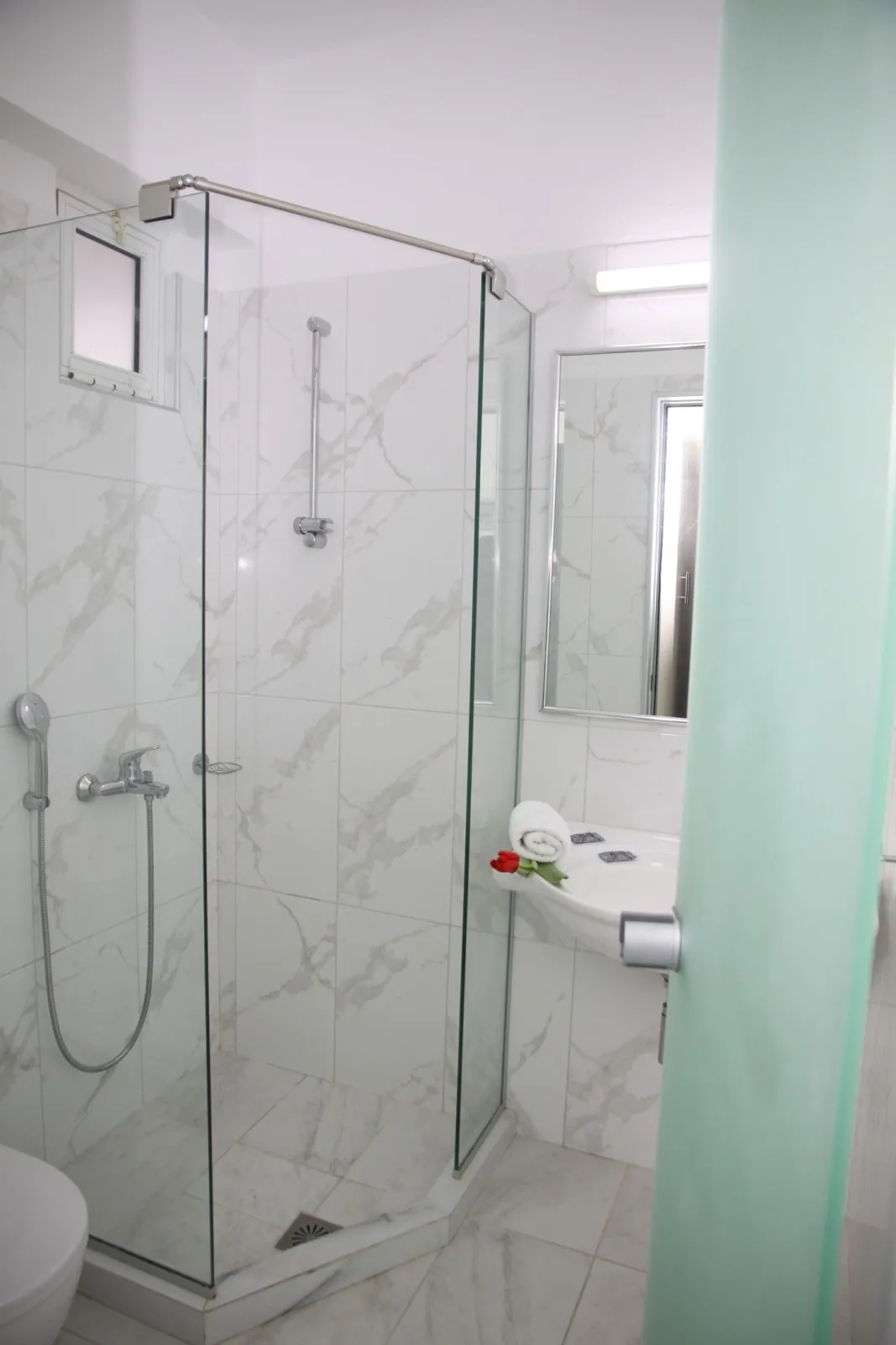 Studio Garden Level