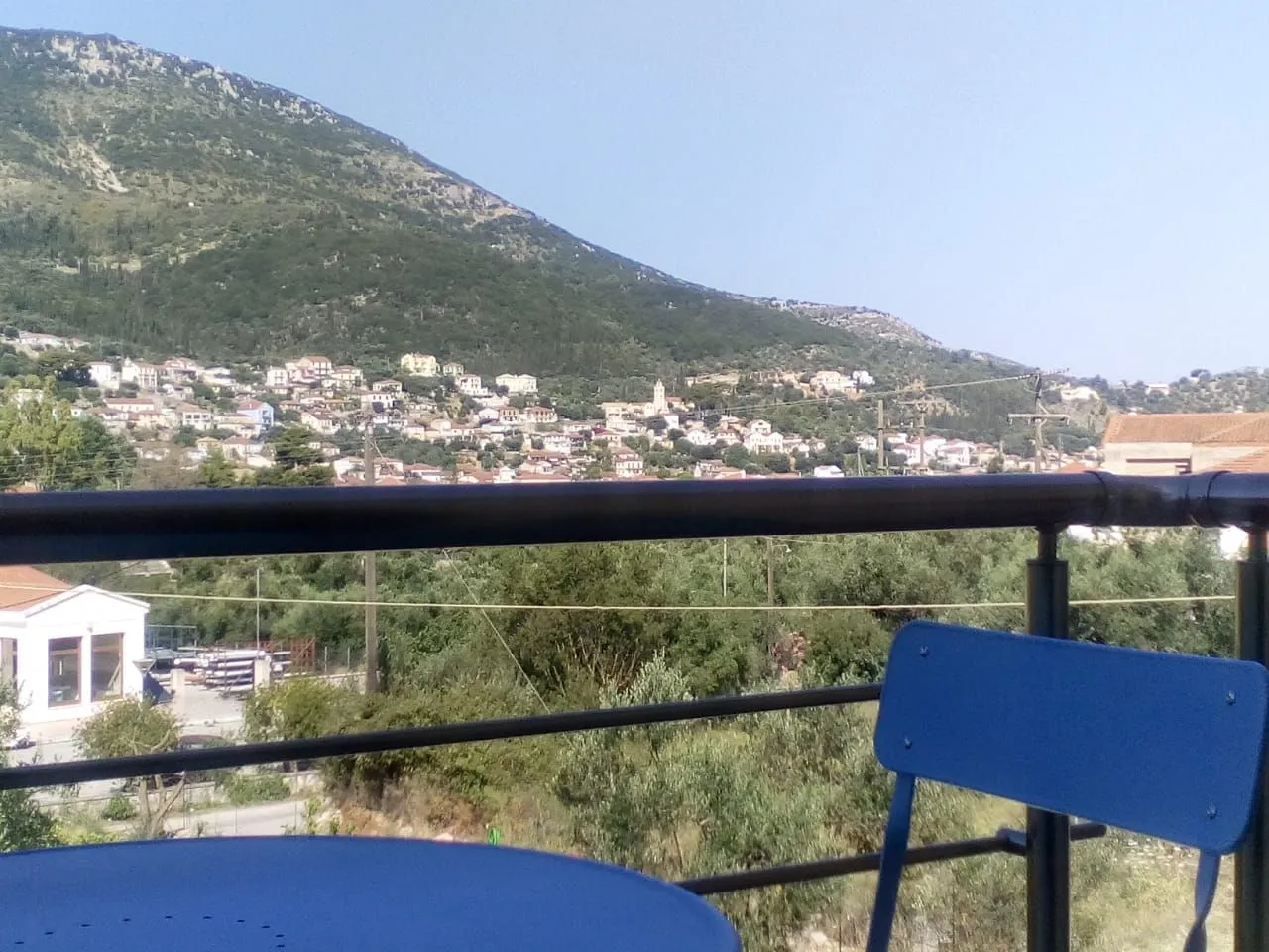 One-Bedroom Apartment with Balcony