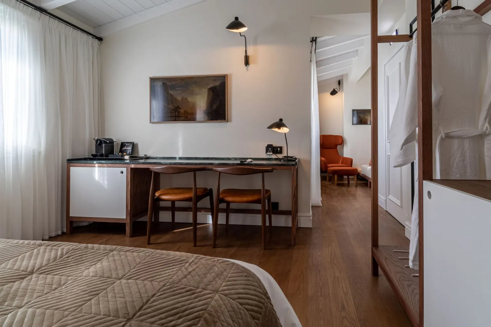 Deluxe Suite