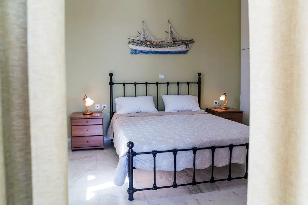 Paleopoli Bay Sea View Apartment