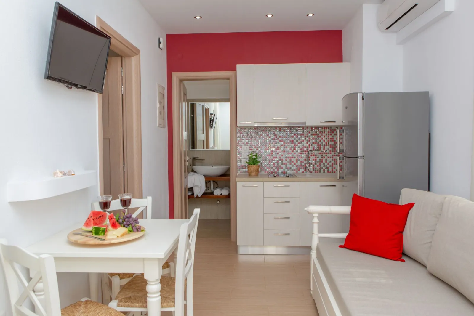 One Bedroom Villa Private Pool &amp; Sea View (Red)
