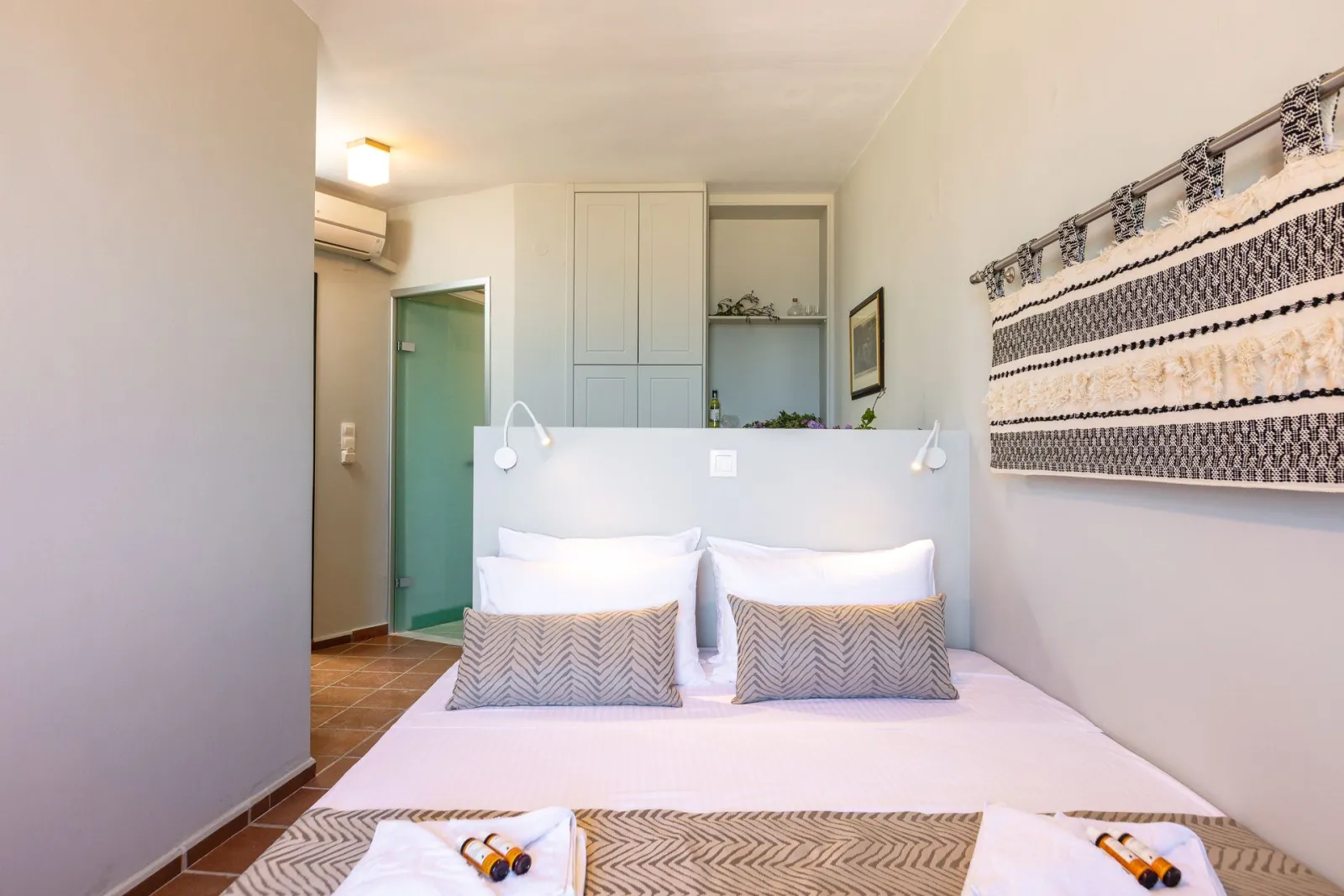 Standard Double or Twin room with sea view