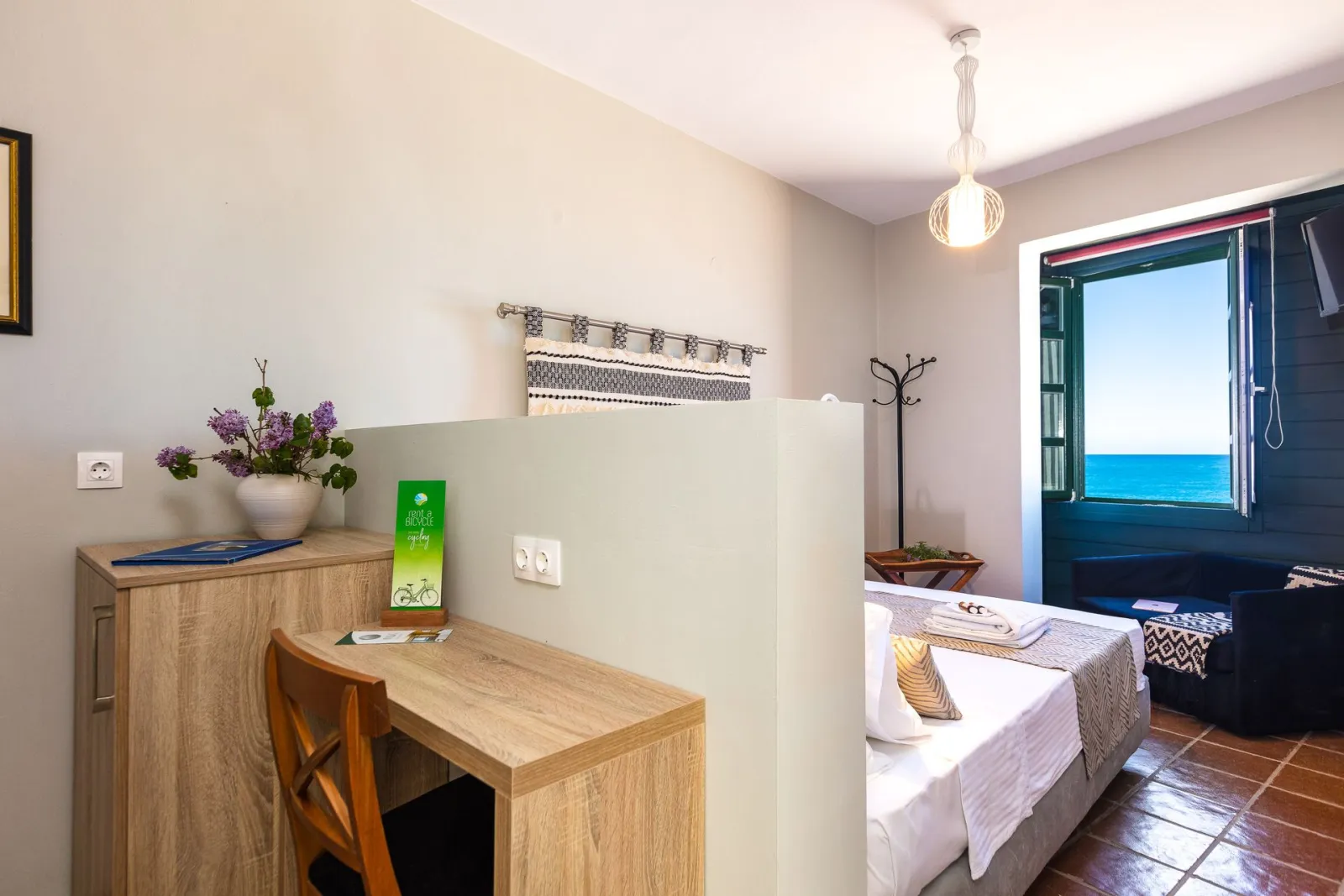 Standard Double or Twin room with sea view