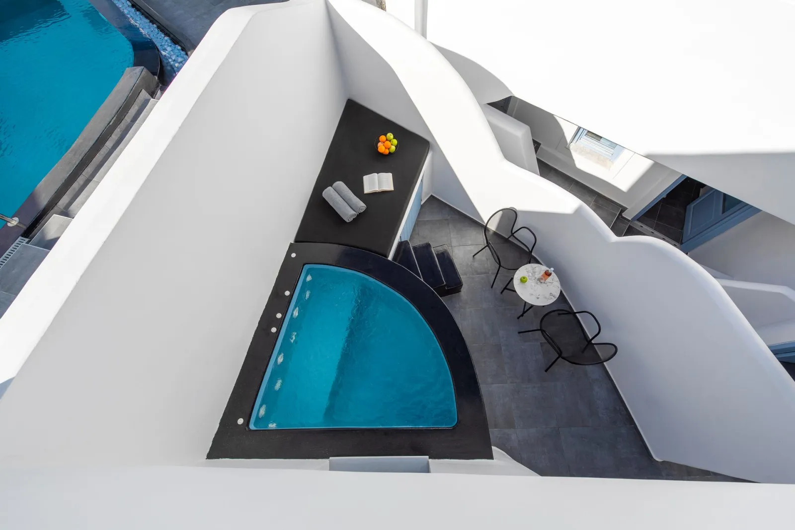 Triple Suite | Outdoor Jacuzzi