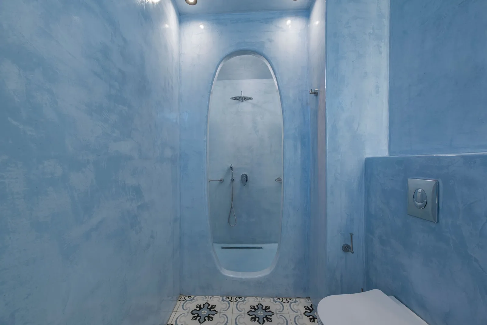 Elegant Suite | Outdoor Jacuzzi