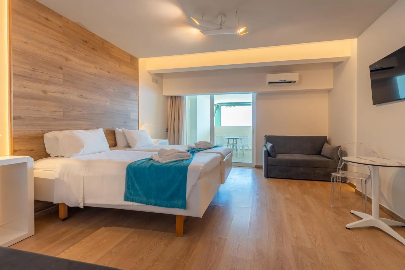 Superior Sea View Room