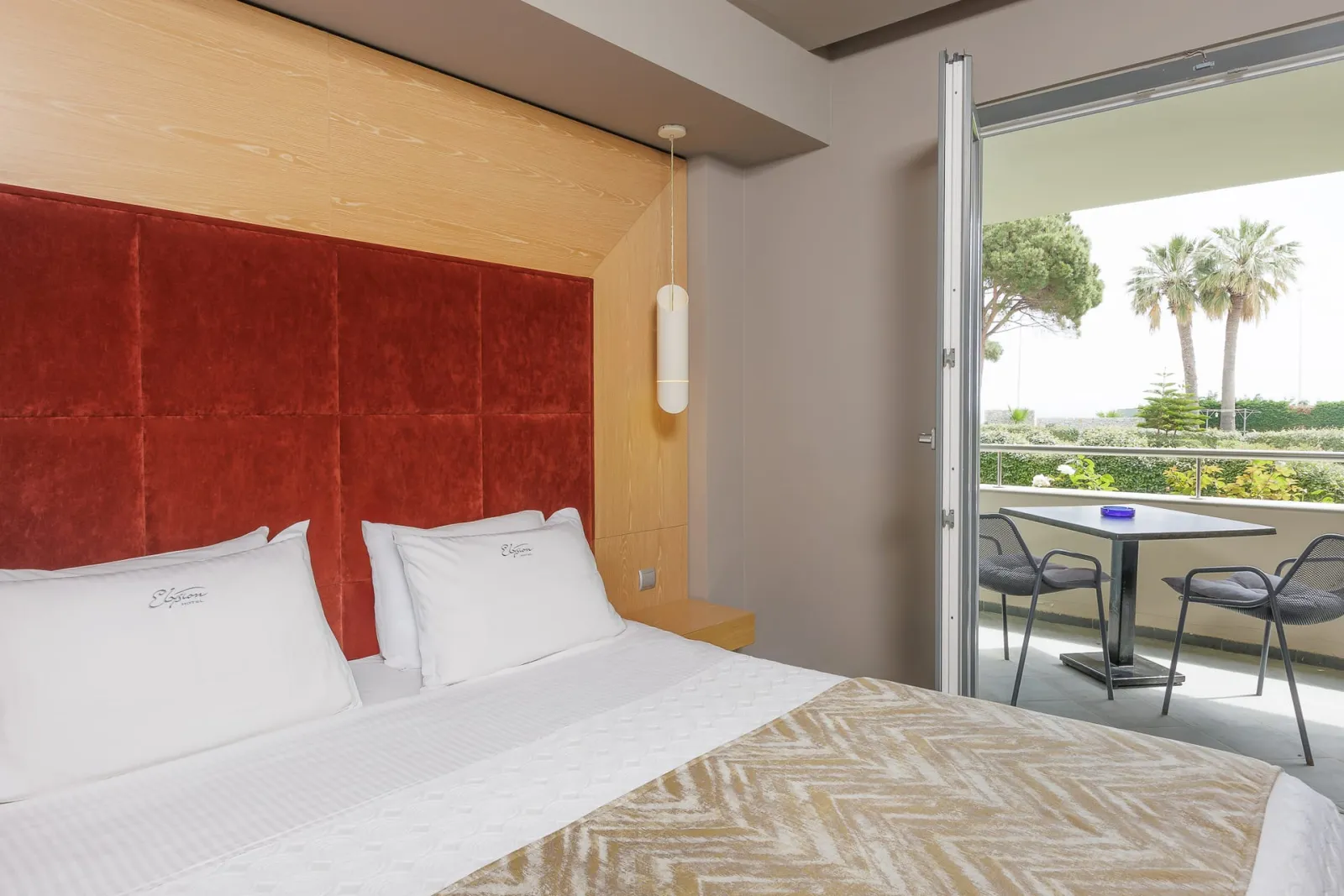 Executive Spa Sea View Ground Floor Suite with Sauna