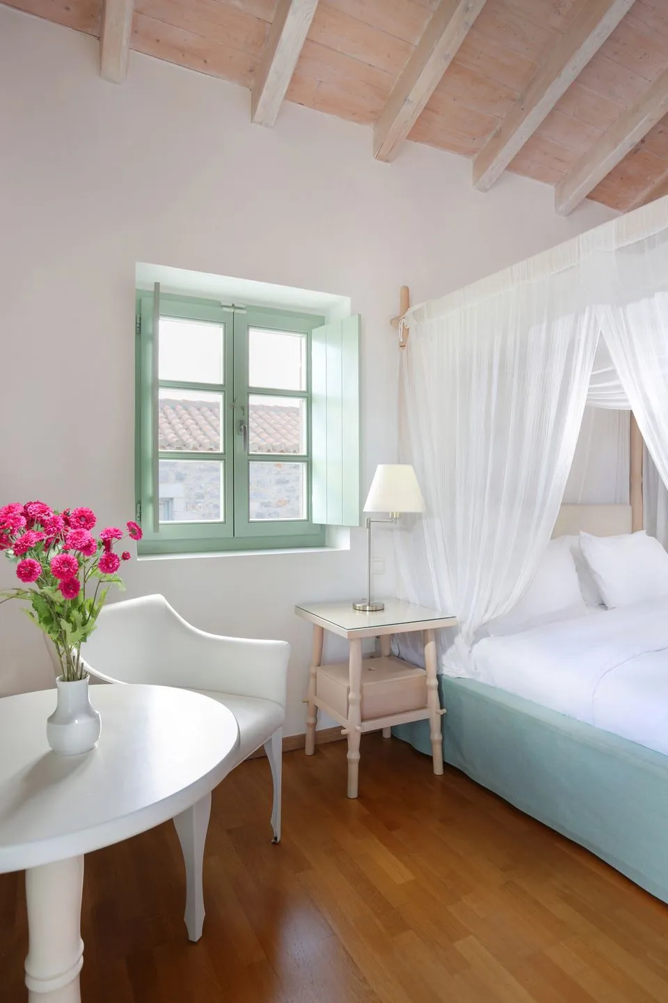 Deluxe Room with Sea / Side Sea View