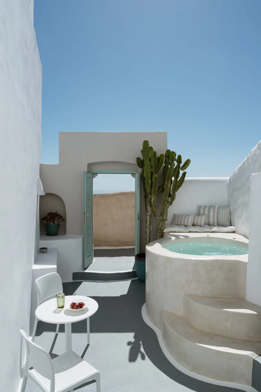 Deluxe Two Bedroom Villa with Private Outdoor Hot Tub