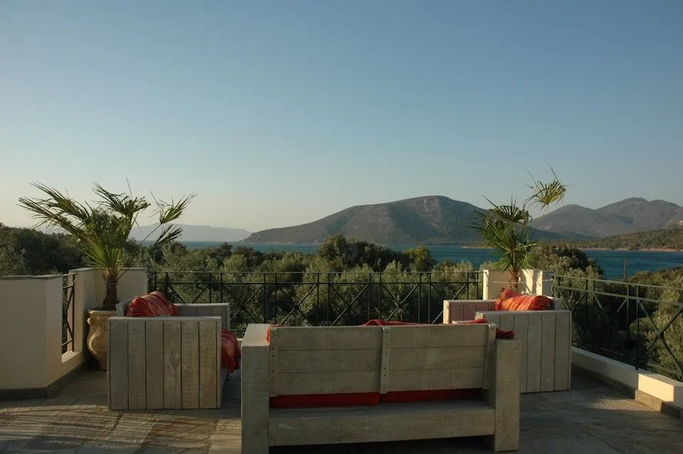 Three bed room with kitchen 2nd floor-big balcony(Yera house)