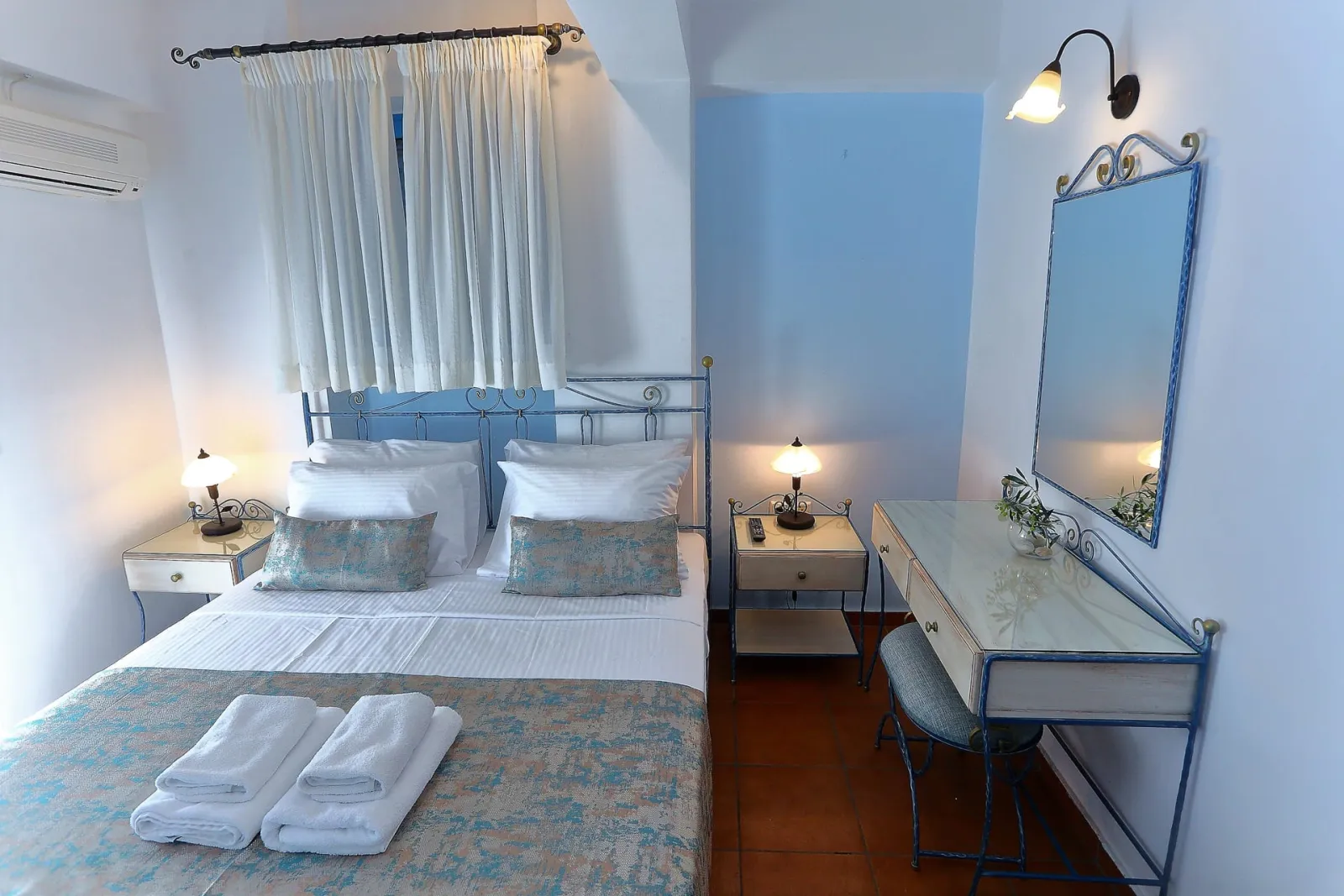 Family One - Bedroom Apartment | Sea View