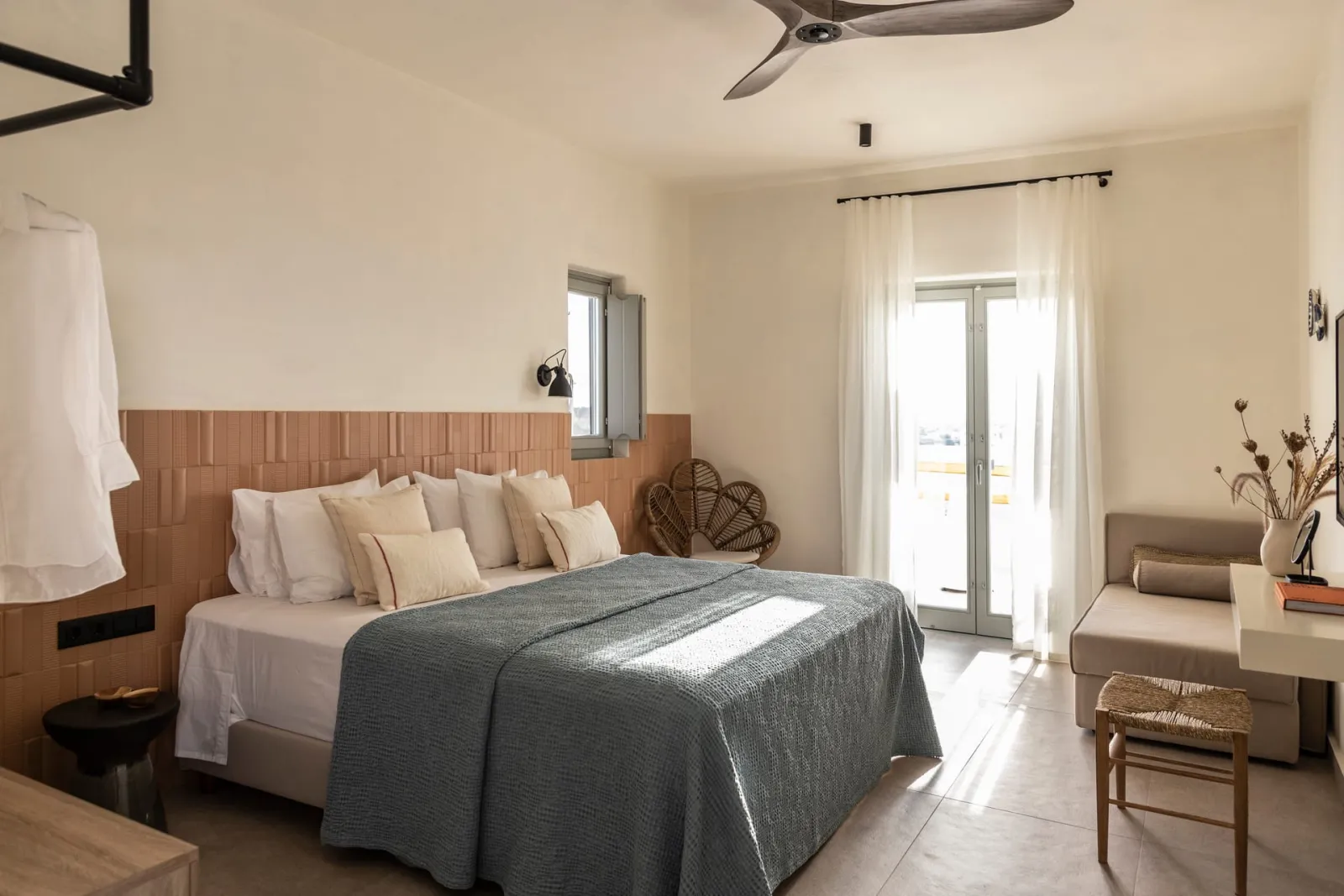Junior Double with Large Terrace Sea View (ground floor)