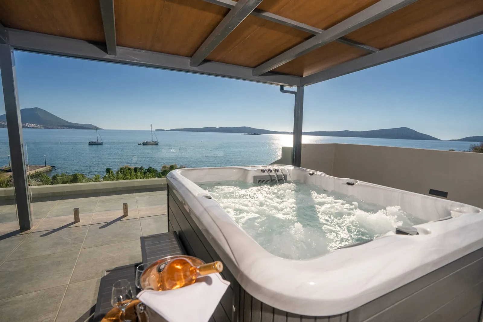 Superior Penthouse with Panoramic Sea View