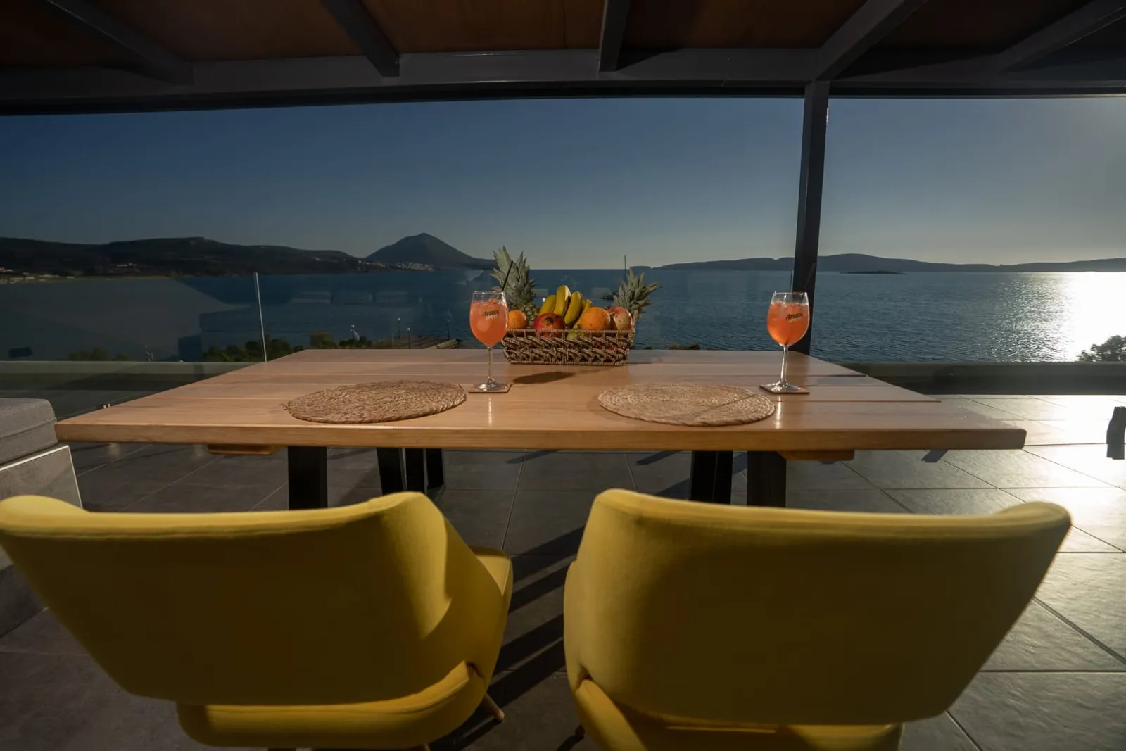 Superior Penthouse with Panoramic Sea View
