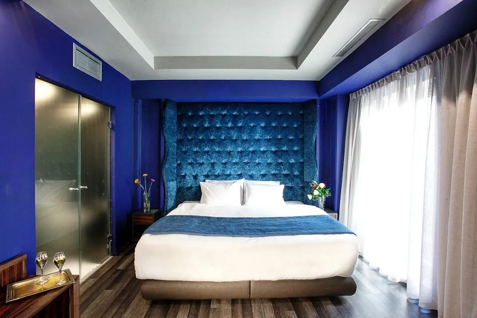 Pearl Suite