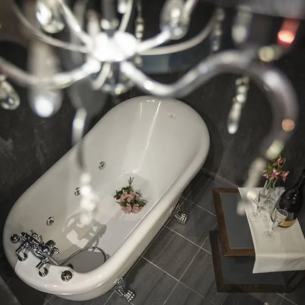 Emerald Sky View Suite