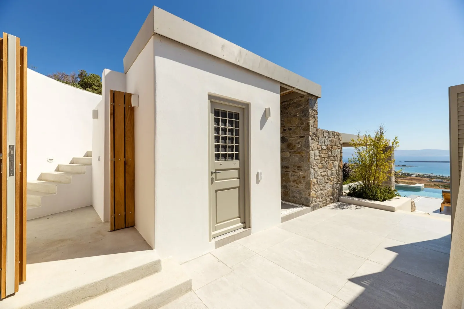 Clementine Villa