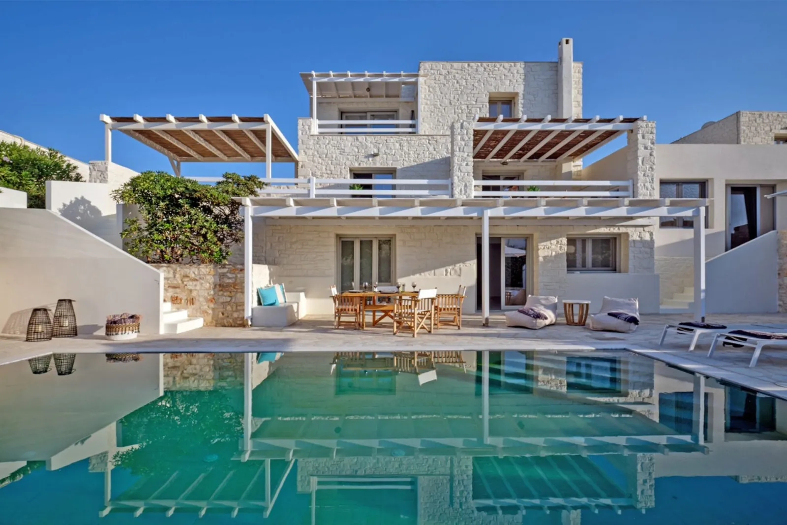 Willow Villa