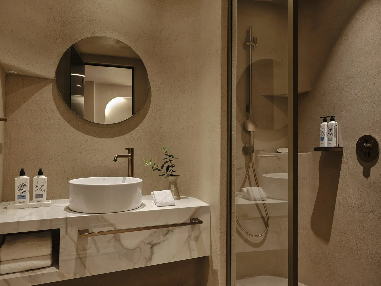 Suite with Sea View Venetian Harbour Annex