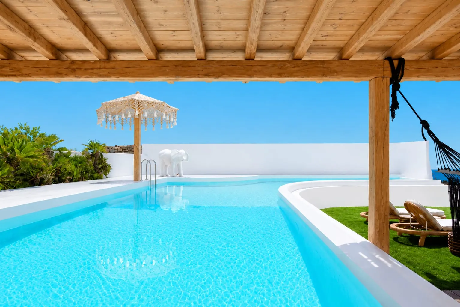 3 Bedrooms | Best Cave Sea Front Villa With Heated Pool