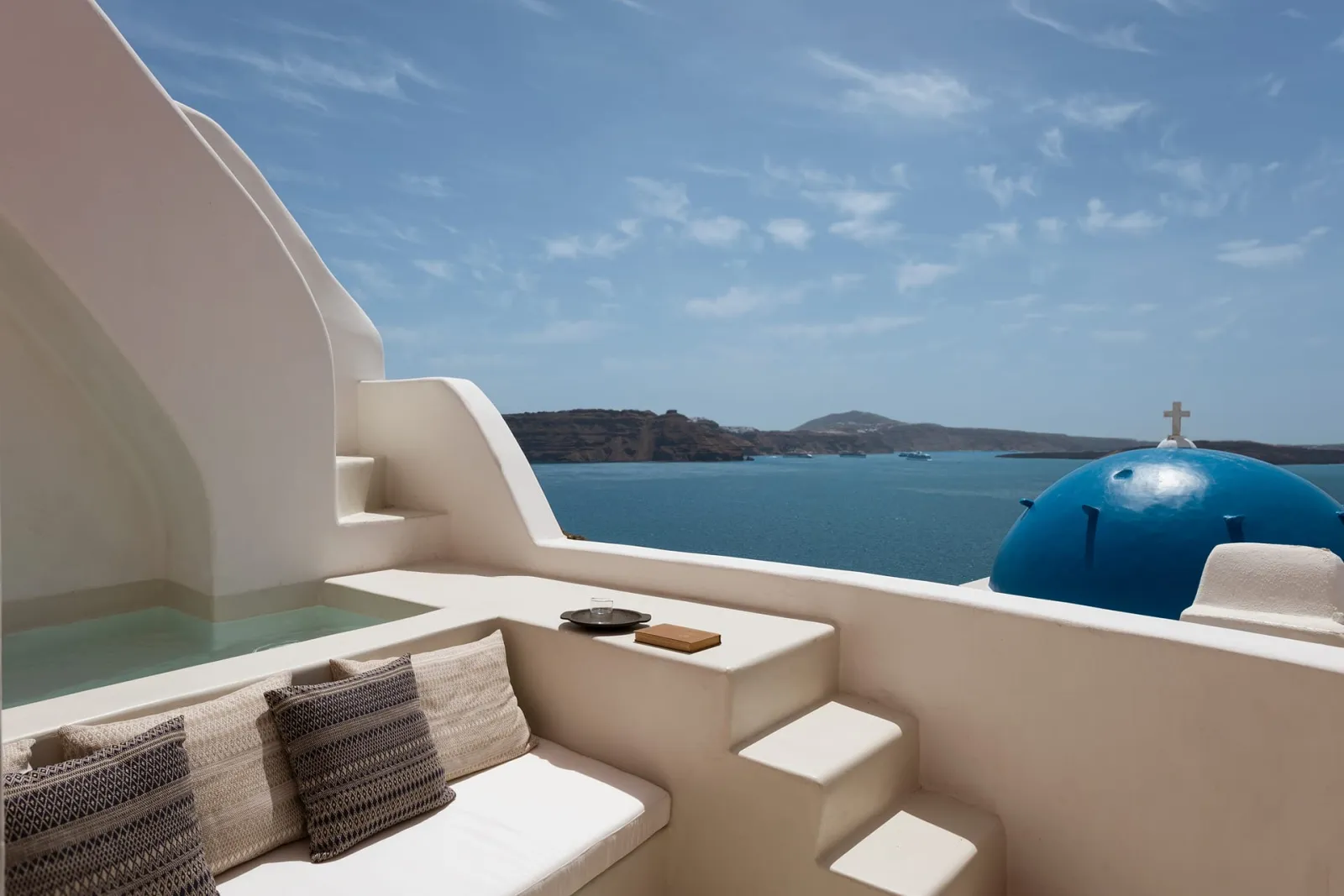 Signature Suite with Jetted Tub