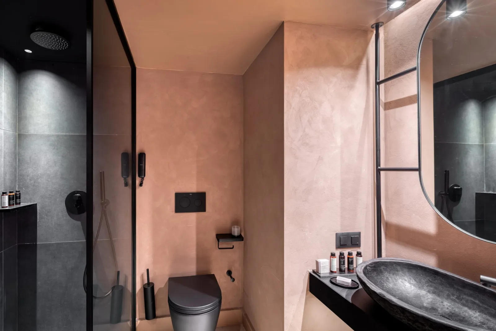 Sapphire Junior Suite with Swim Up Pool