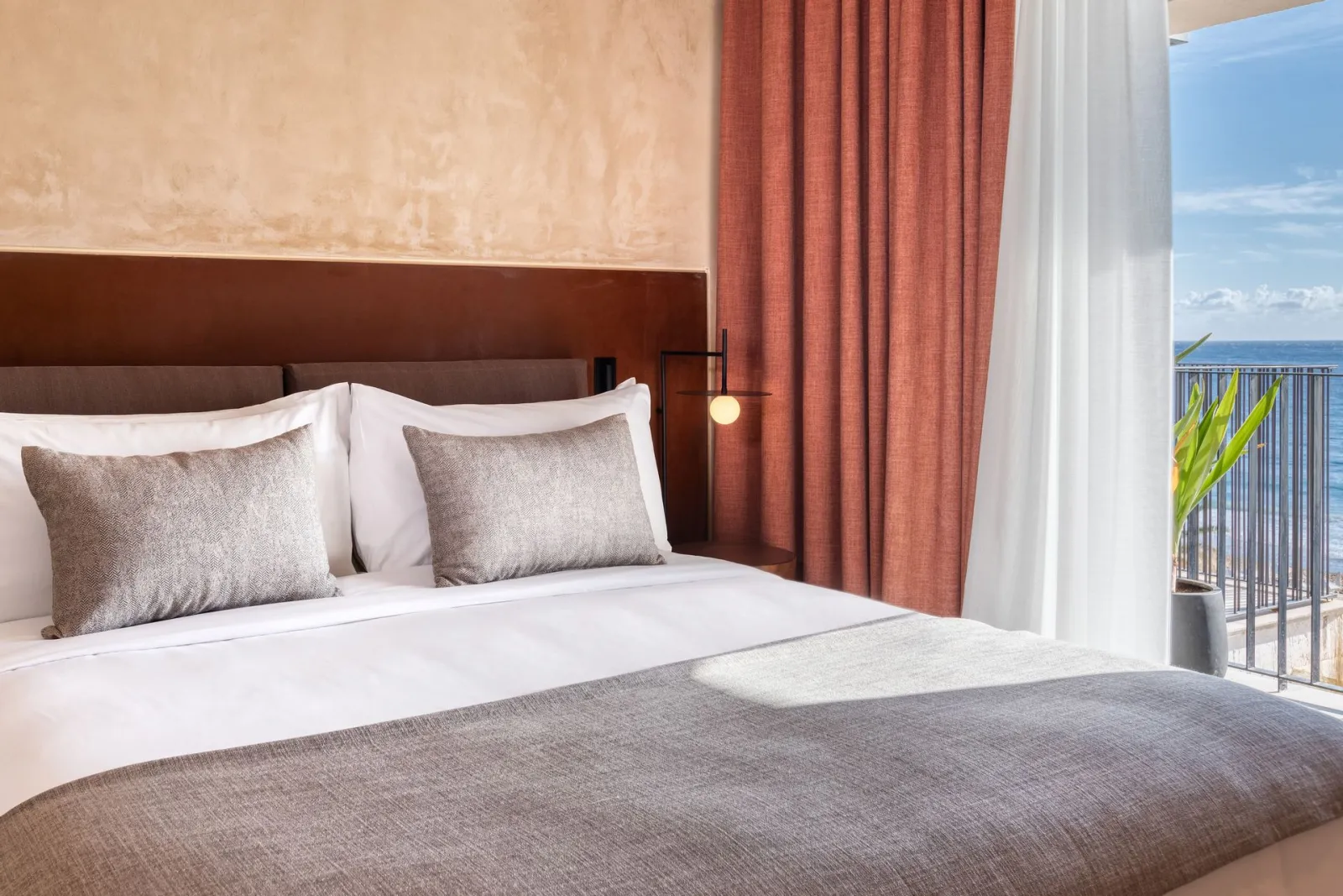 Sapphire Family Suite