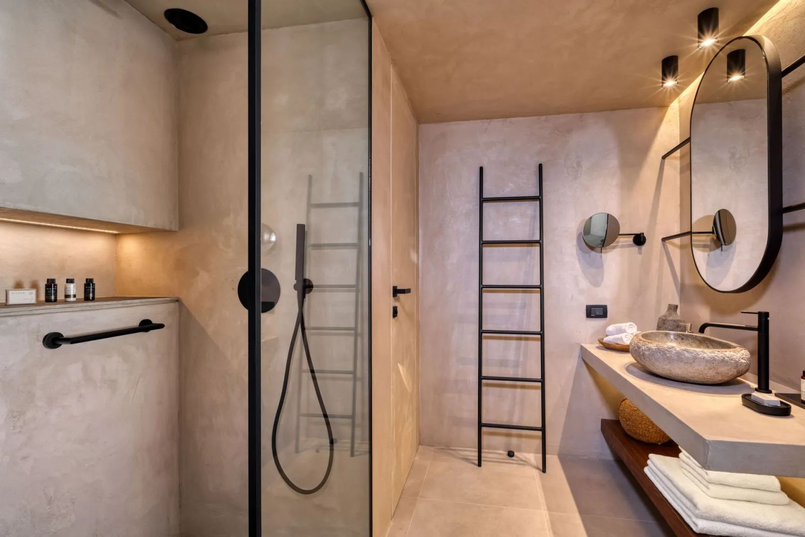 Sapphire Sublime Family Suite