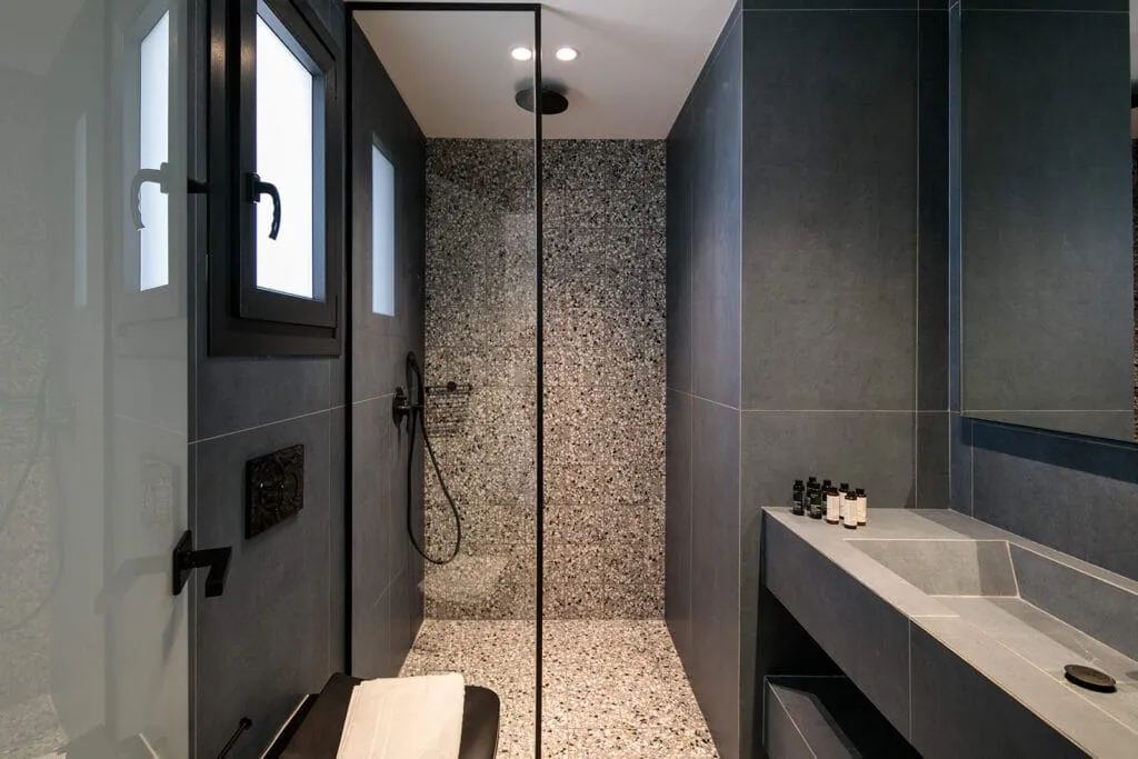 Deluxe Suite Beige Mosaic