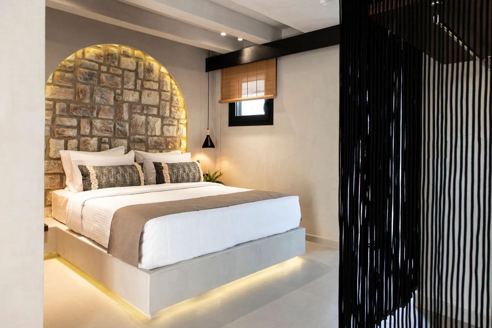 Breeze Suite Outdoor Plunge Pool Sea view