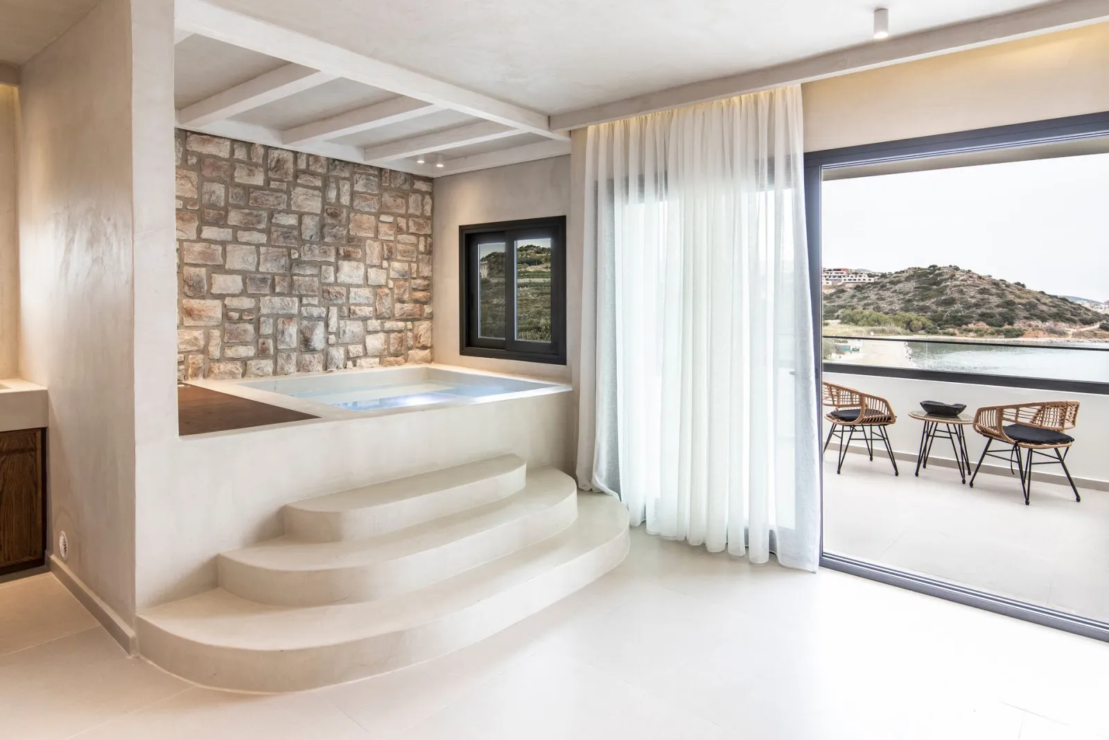 The Sand Suite with Panoramic Sea view & Indoor Hydromassage tub