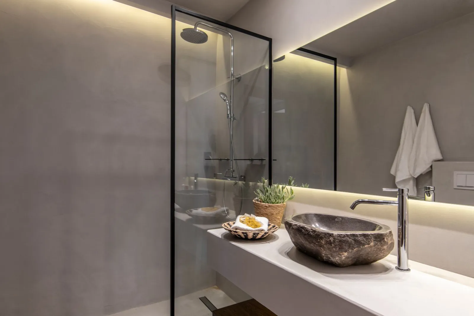 The Sand Suite with Panoramic Sea view & Indoor Hydromassage tub