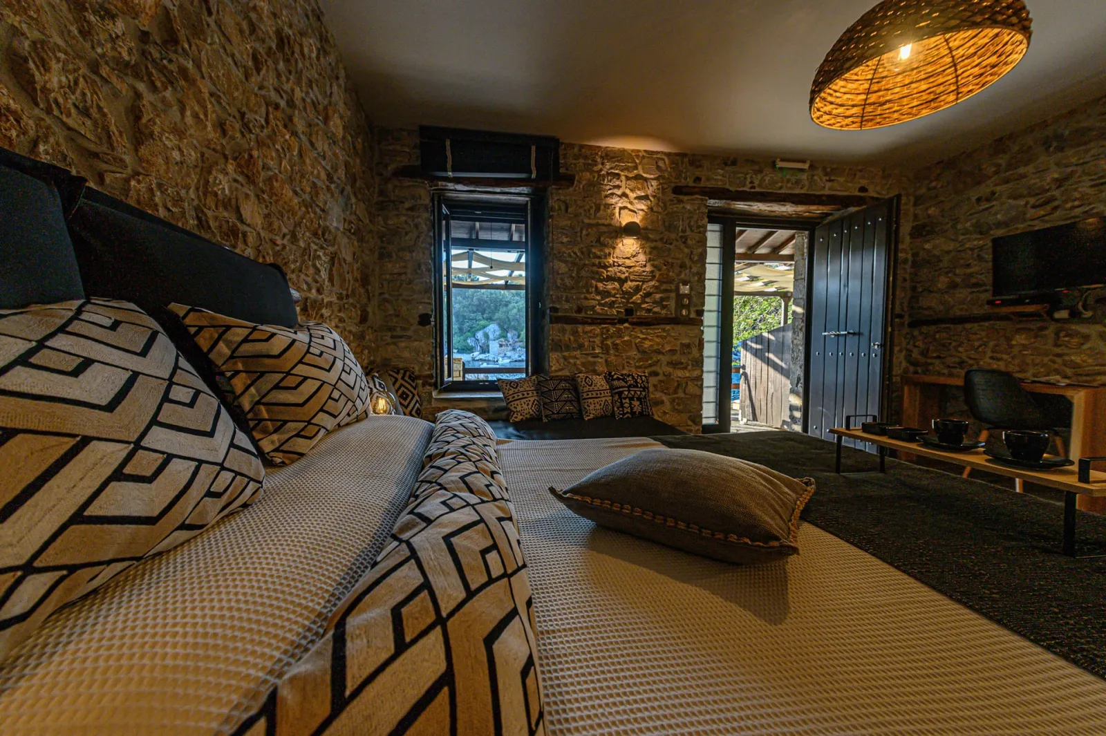Captain's Suite (Seafront Deluxe)