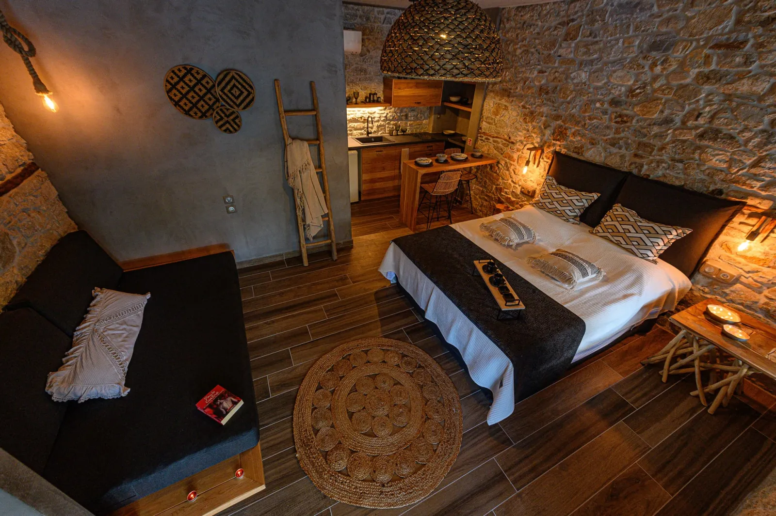 Cleopatra's Suite (Seafront Deluxe)