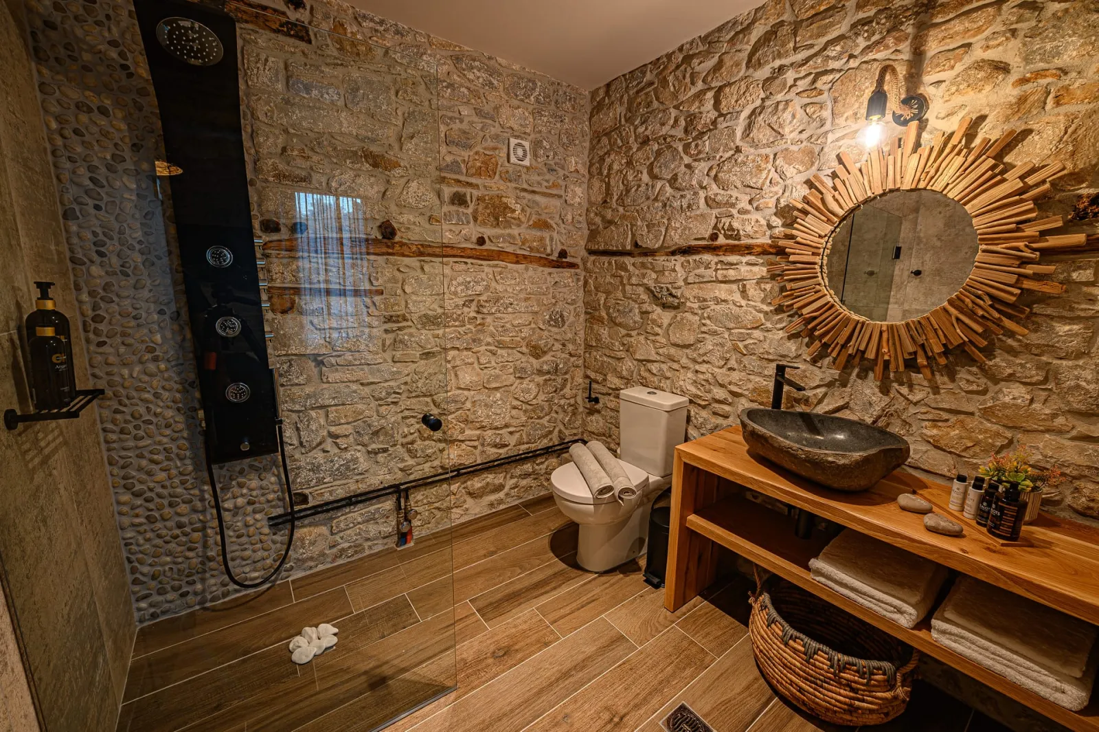 Olga's Suite (Seafront Deluxe)