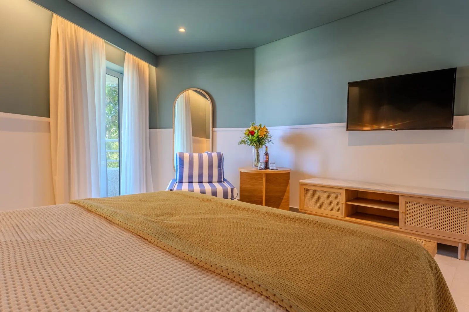 Deluxe Standard Room with Garden View