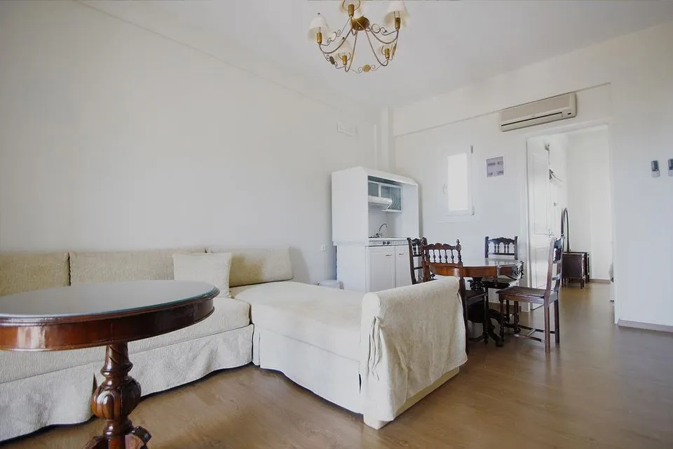 Suite (Two Rooms Apartment)