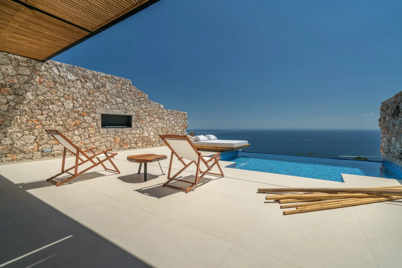 Emerald Suite 2-3 persons