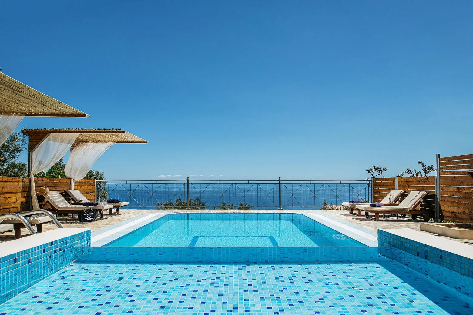 Emerald Villa Superior 2-6 persons